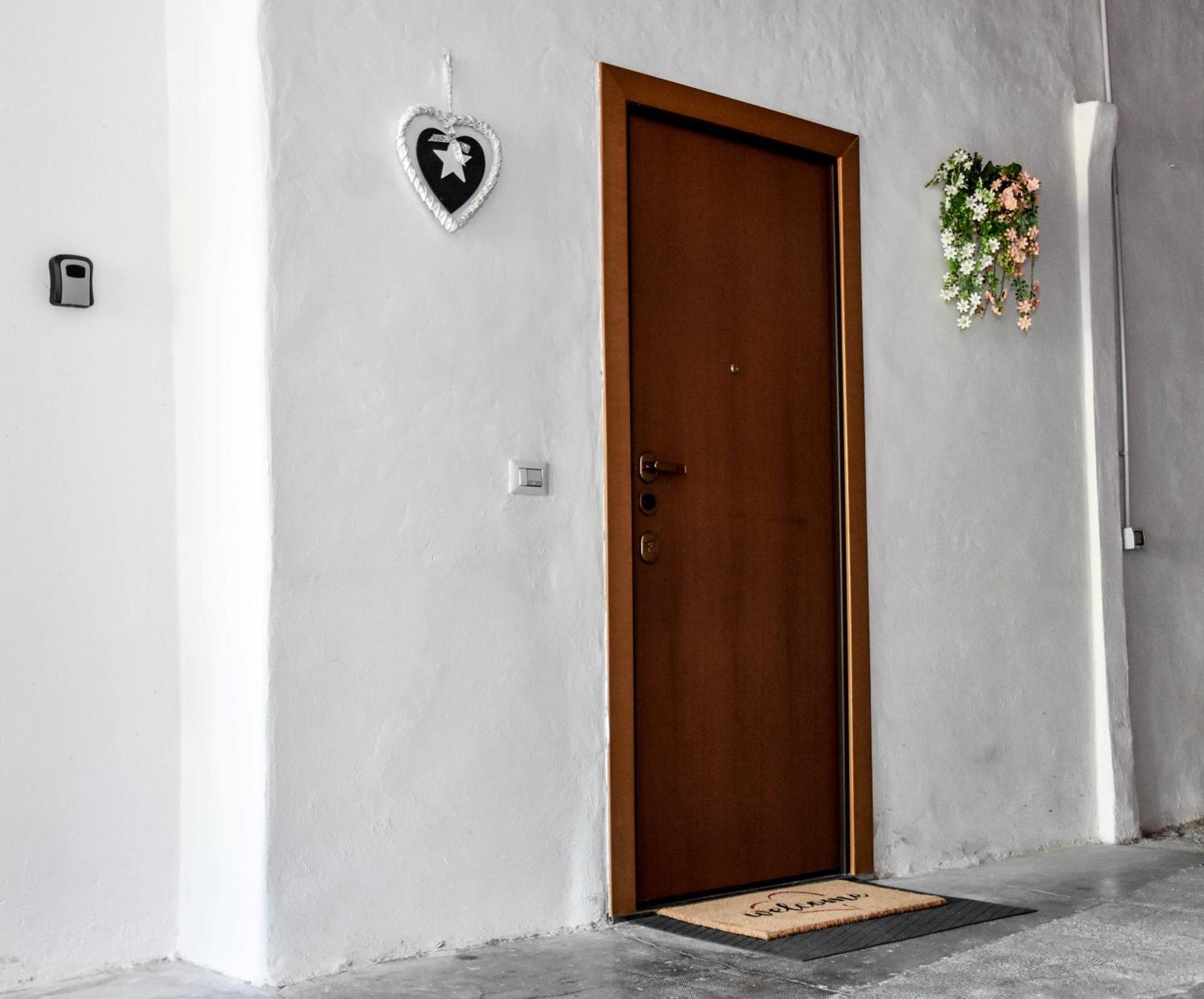 Villa Antonella, App. Vittoria Tavernerio Екстериор снимка