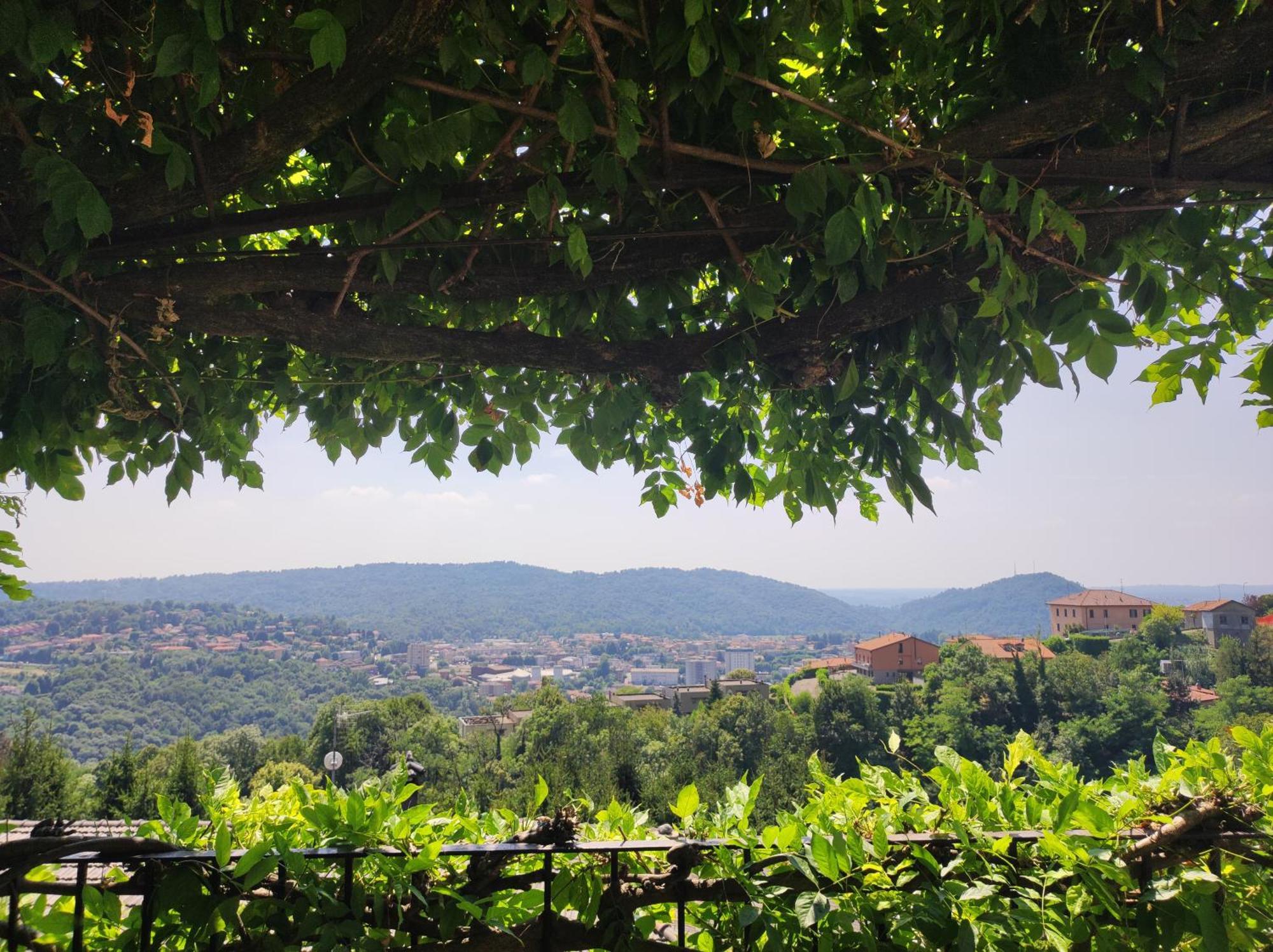 Villa Antonella, App. Vittoria Tavernerio Екстериор снимка